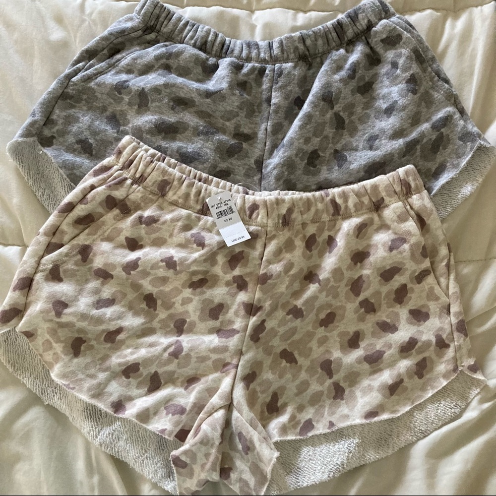 Bundle of 2 aerie fleece shorts XS NWT